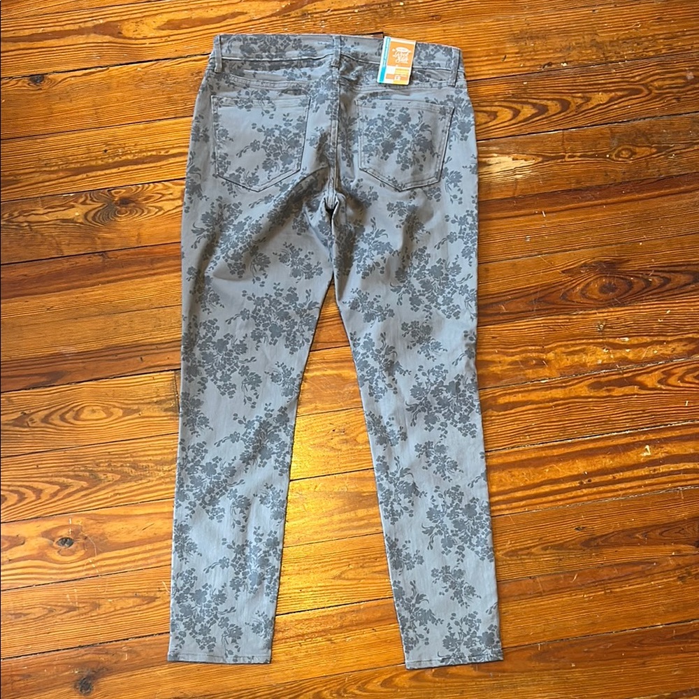 Old Navy size 12 Floral Patterned Gray Jeans